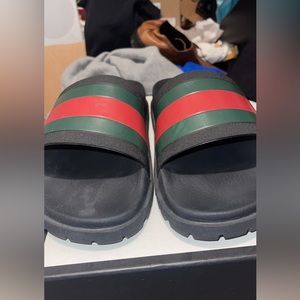 Size 9 Gucci rubber web Sandals